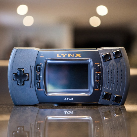 Atari-Lynx-2