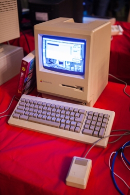 Macintosh Plus computer